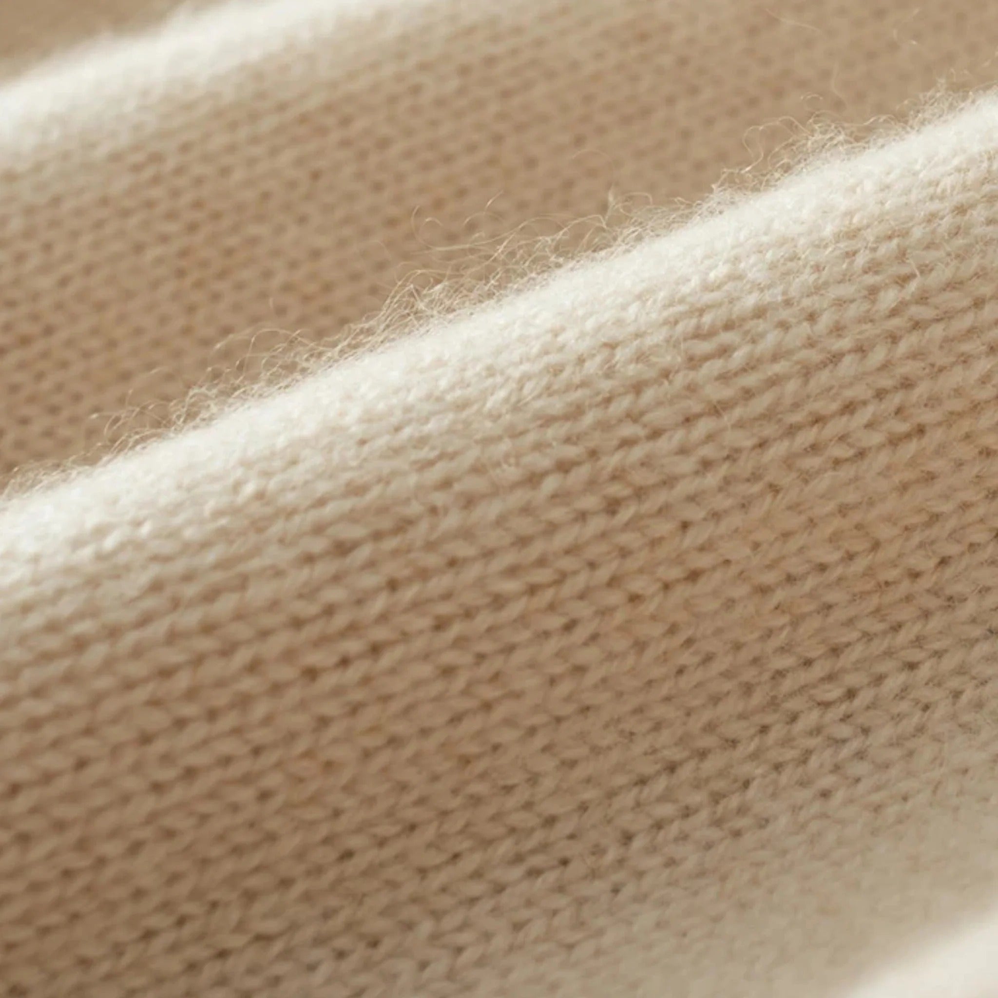 Westlyn™ | Women’s Cashmere Turtleneck Sweater